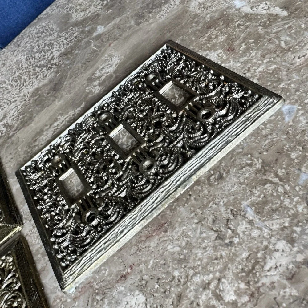 Ornate Filigree Switch Plate/Outlet Cover Lot Of  4 Hollywood Regency Gold Brass